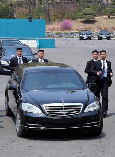 Ким Чен Ын и его автомобили. На чем ездят в Северной Корее