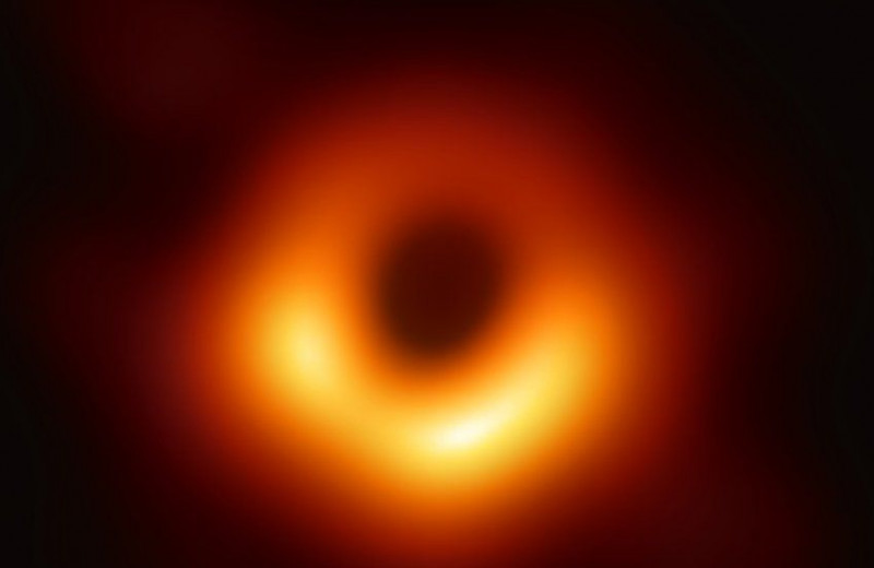 10 захватывающих фактов про чёрную дыру
