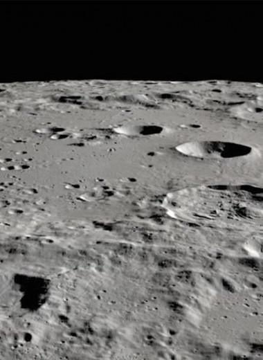 Правда ли, что Луна с каждым годом все дальше от Земли?