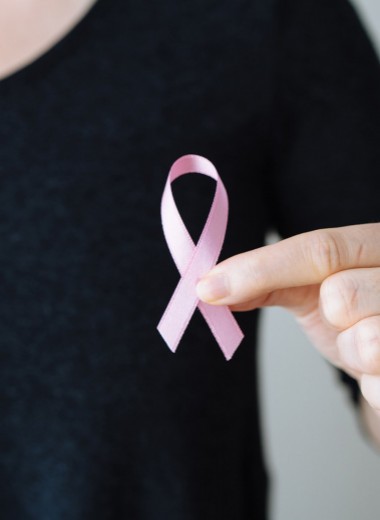 8 ранних симптомов рака груди, которым часто не придают значения