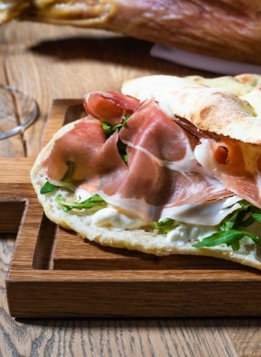 Хлеб и колбаса: ключевые гастрономические ценности в новом ресторане Focacceria