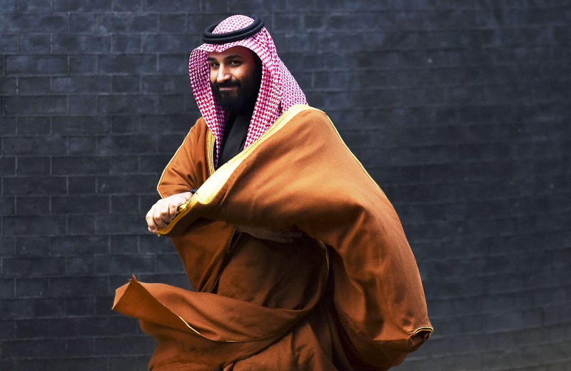 Нефть и песок. Зачем наследному принцу Саудовской Аравии американские деньги