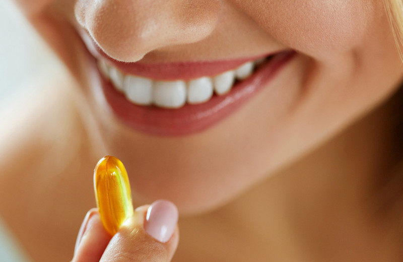 Заменит ли витамин Е и другие капсулы из аптеки дорогой уход? Мнение экспертов