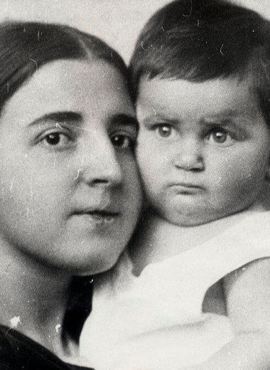 Любовь зла: что погубило вторую жену Сталина Надежду Аллилуеву