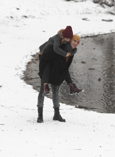 «Поскользнулся, упал, очнулся — гипс»: как пережить гололед без травм