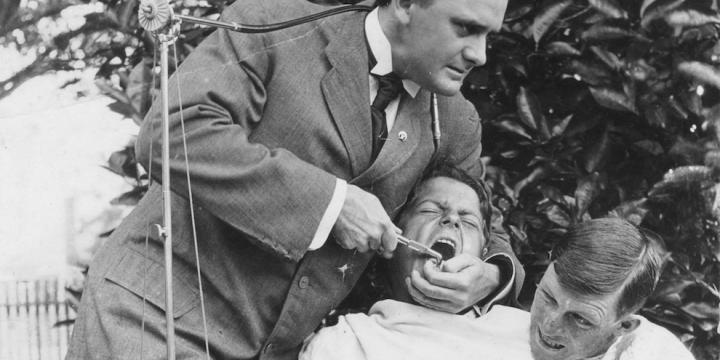 Шесть мифов стоматологии: лучшие врачи борются с нашим невежеством