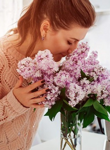 Ускользающая красота: как сохранить цветы в вазе подольше