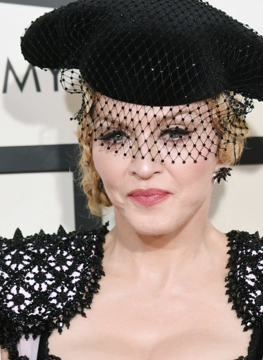 Кто из звезд не общается с родственниками: Мадонна, Анджелина Джоли и другие
