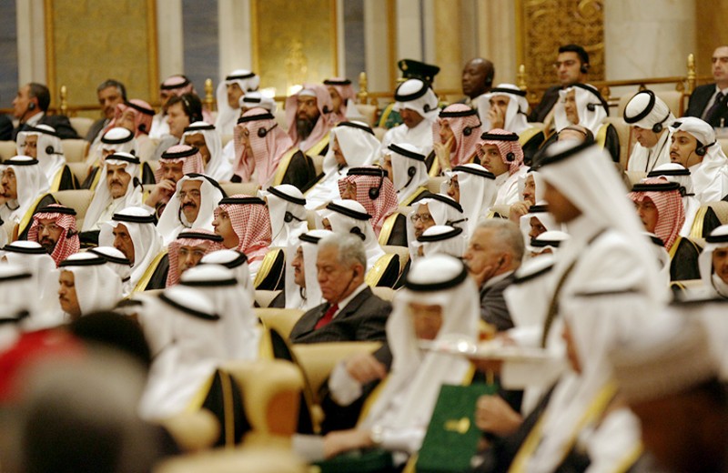 Россия и Саудовская Аравия договорились продлить сделку ОПЕК+