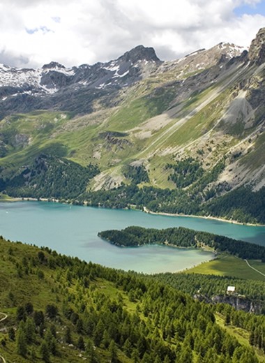 Трекинг на миллион: 6 лучших мест для путешествия в Швейцарию
