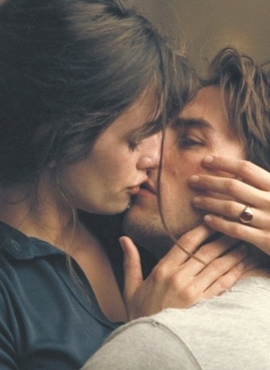 8 неожиданных преимуществ поцелуев (мы сами никогда о них не знали)