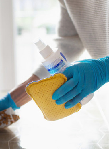 Опасная уборка: как не навредить здоровью и красоте чистящими средствами