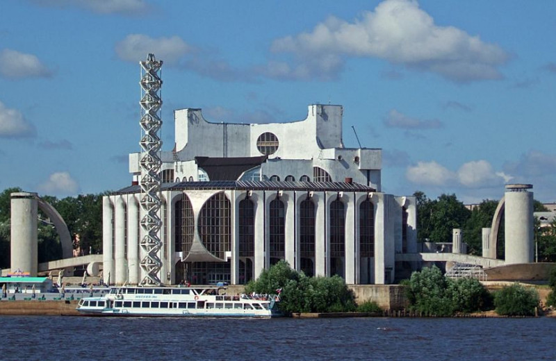 История одного здания: новгородский «космический корабль»