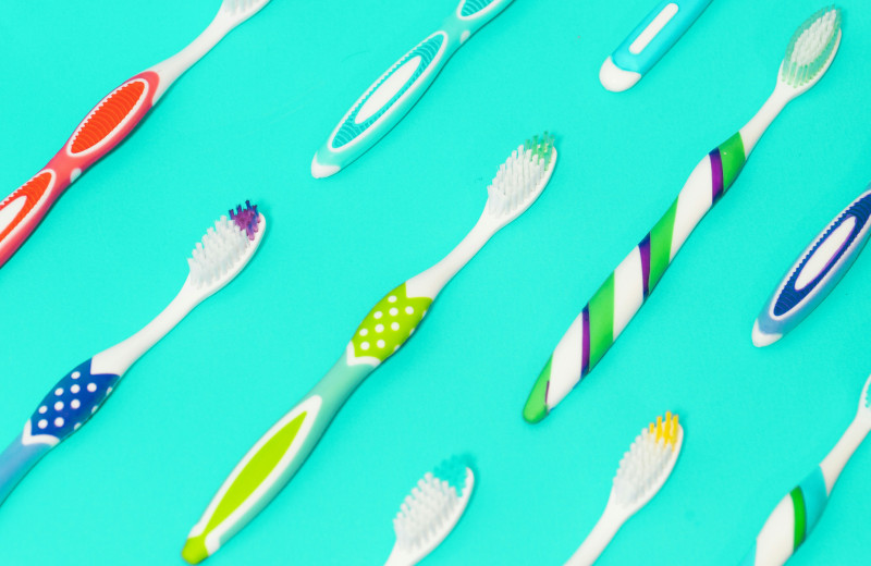 Приятно познакомиться: 6 вещей, которые ты должна знать о своей зубной щетке