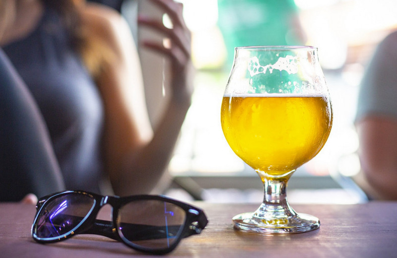 Около нуля: как безалкогольное пиво захватывает мир