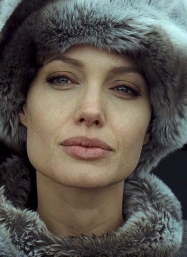 Как Анджелина Джоли прошла путь от драматических ролей до феминистских сказок