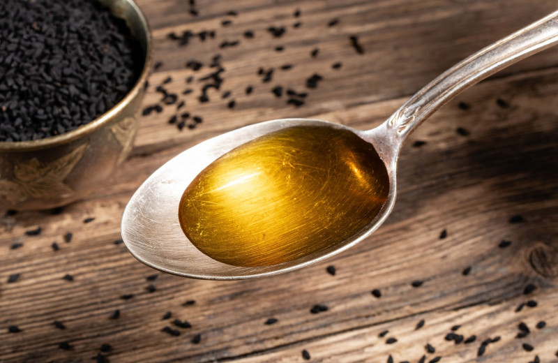 Почему вам стоит купить масло черного тмина: плюсы и минусы