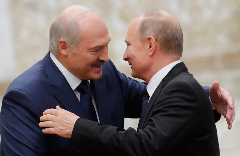 Вопрос на $32 млрд: зачем Владимир Путин опять ездил в Минск