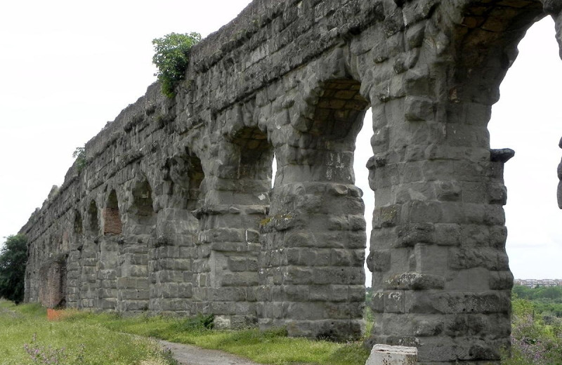 Ученые измерили скорость воды в акведуках древнего Рима. Им помогли ископаемые бактерии
