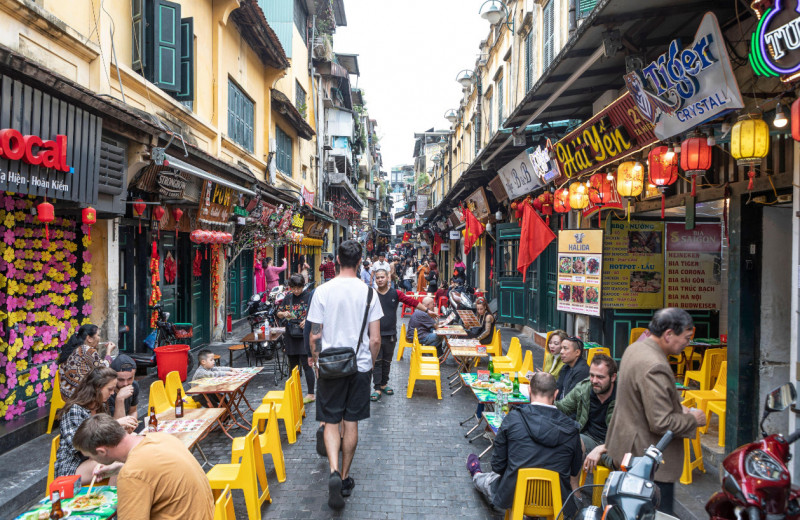 Не только поесть: 5 причин, которые заставляют нас регулярно посещать кафе и рестораны