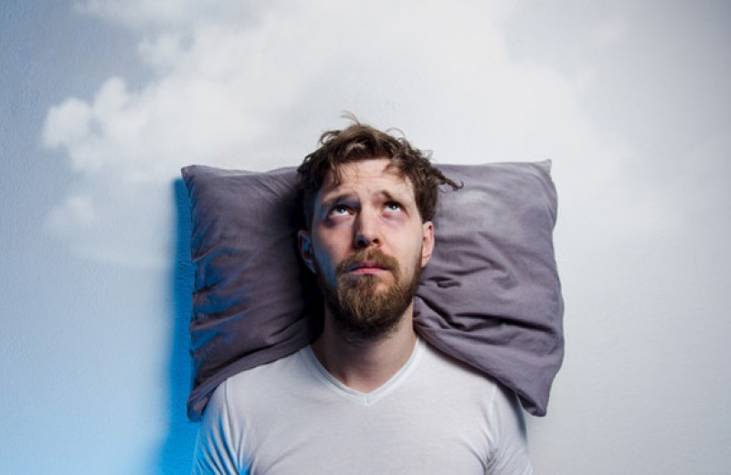 Страх смерти у мужчин связан с прокрастинацией перед сном