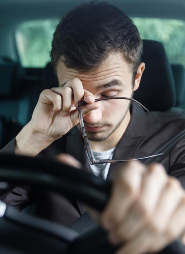 Эти капли для глаз нельзя использовать водителям. Врачи все рассказали