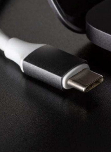 Даже если во всей технике будут одинаковые зарядки, бардак останется: почему «единый стандарт» USB-С не совсем единый