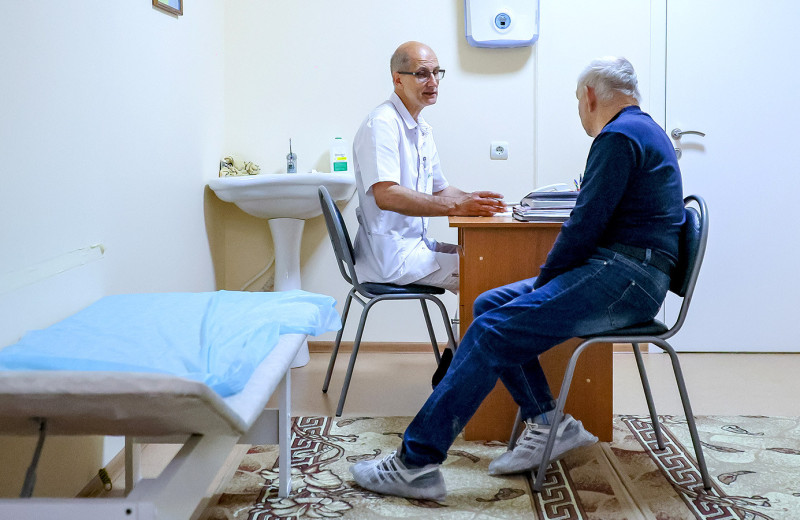 Зарплата врачей в России за год выросла на 15%