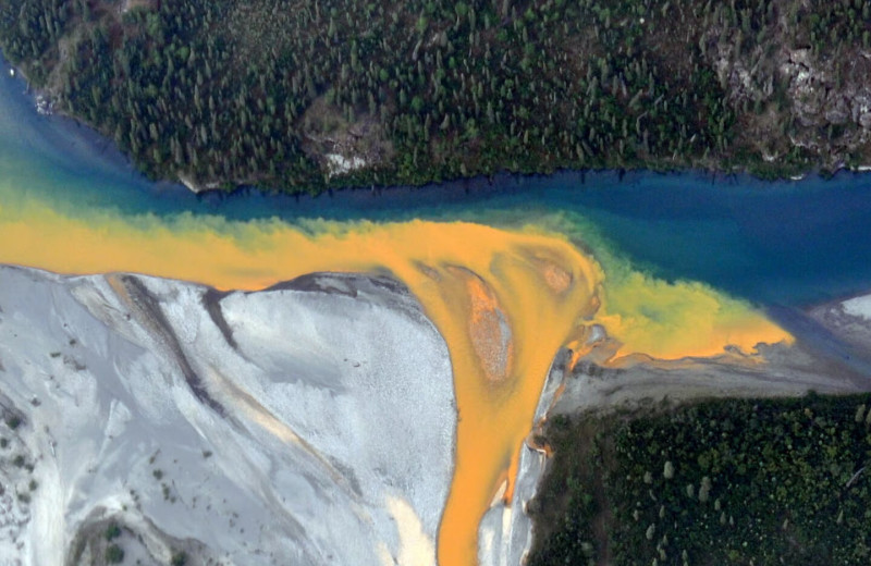 Ученые узнали, почему реки Аляски начали ржаветь