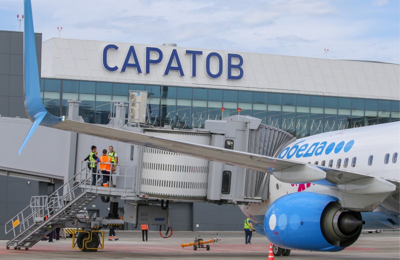 Авиакомпании сократили число рейсов в построенный Вексельбергом аэропорт Саратова
