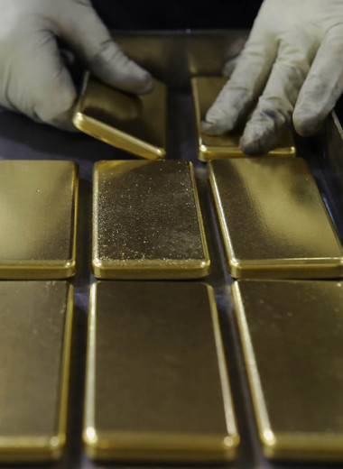 Вопреки санкциям: почему акции золотодобытчиков дорожают вслед за золотом
