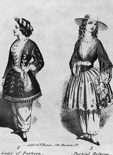 Блумерсы, Коко Шанель и «Работница»: как и когда женщины стали носить брюки