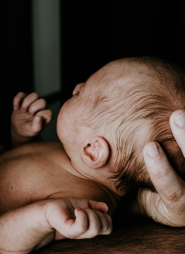 Новомодная традиция у беременных: ученые выяснили, насколько безопасно рожать в воде