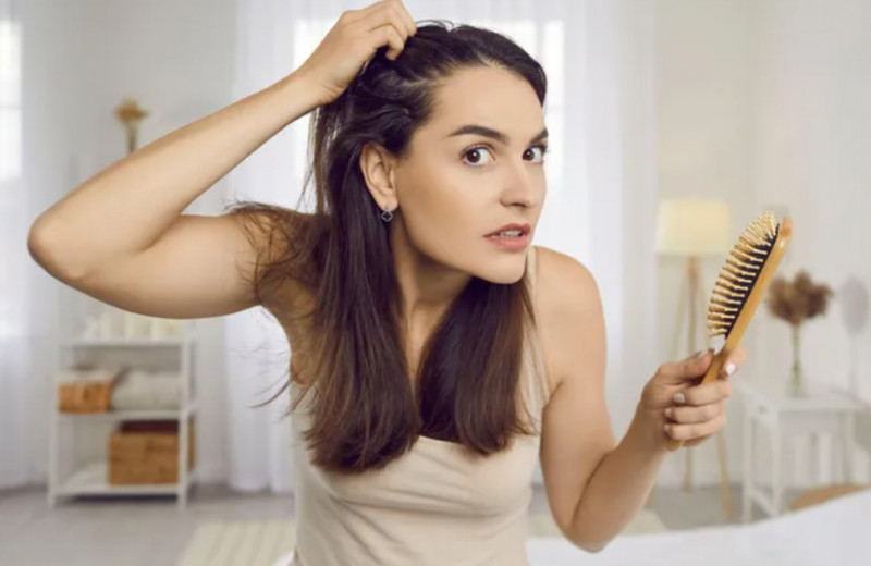 Как предотвратить разные типы выпадения волос: это должна знать каждая женщина старше 45 лет