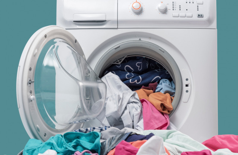 Как быстро высушить всё белье из стиральной машины: 8 простых способов