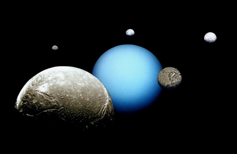 Крупные спутники Урана образовались вместе с изменением наклона оси вращения планеты