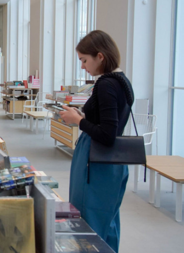 «Букхоппинг»: как книжные магазины стали модными культурными пространствами