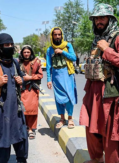 Паранджа и подпольные школы: что ждет женщин при «Талибане»