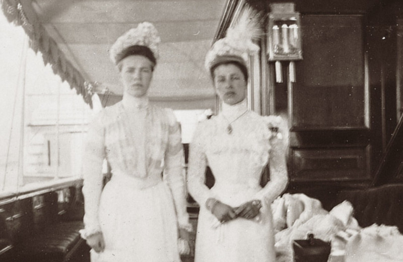 Институт фрейлин: как жили самые влиятельные женщины Российской империи