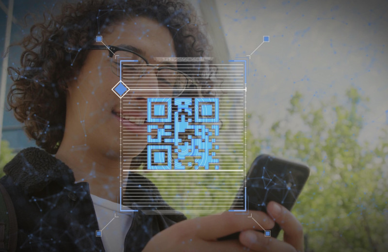 Как проверить QR-код, чтобы не отправить деньги мошенникам