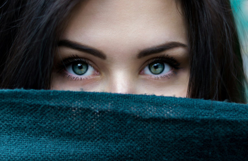 Почему зрительный контакт вызывает у многих людей неловкое чувство