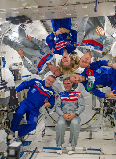 Космос не для скучных: как космонавты развлекались на орбите