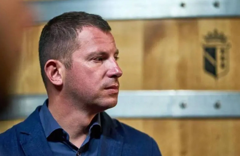 Винодел Евгений Стржалковский — Forbes: «Нельзя считать себя умнее того, кто работает на земле»