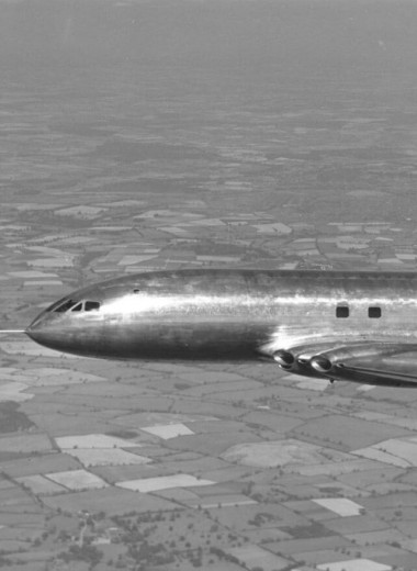 На ошибках учатся: что случилось с первым в мире реактивным самолетом «Комета» с квадратными окнами