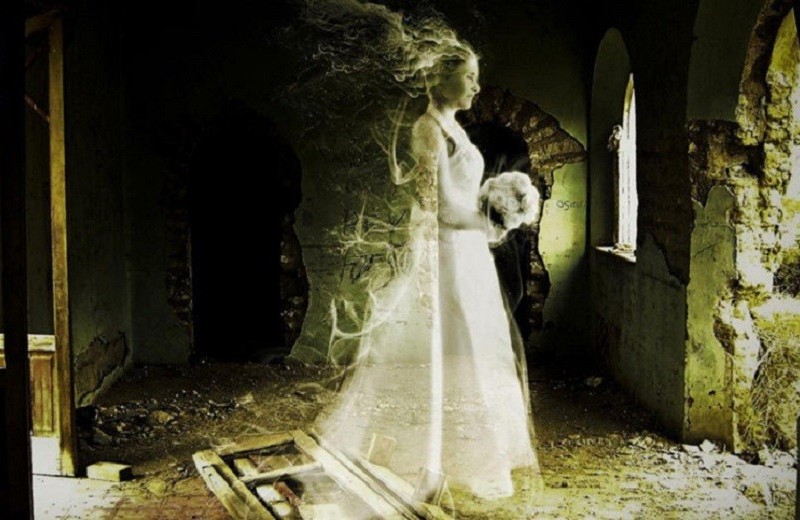 Несостоявшаяся невеста: история проклятого платья Анны Бейкер