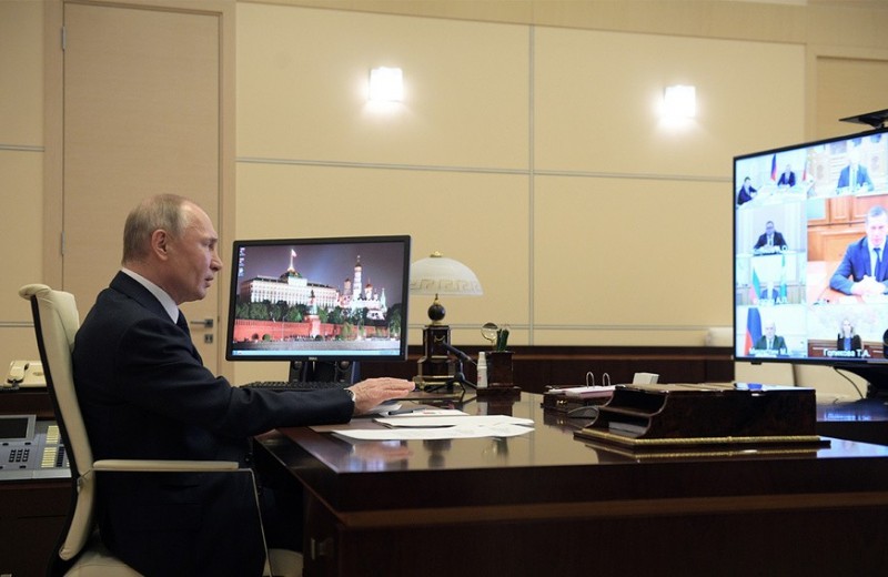 Американская связь для Путина: как президент общается со страной во время пандемии