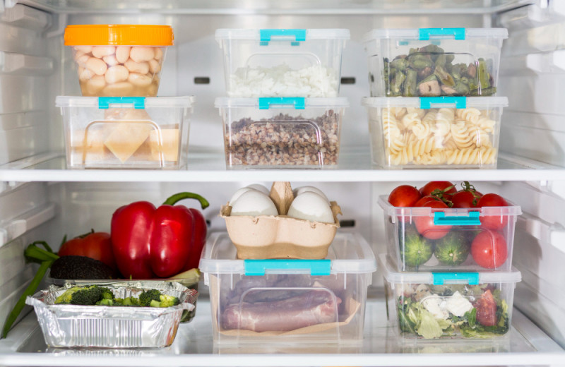 Миф о горячей еде и холодильнике: что на самом деле опаснее