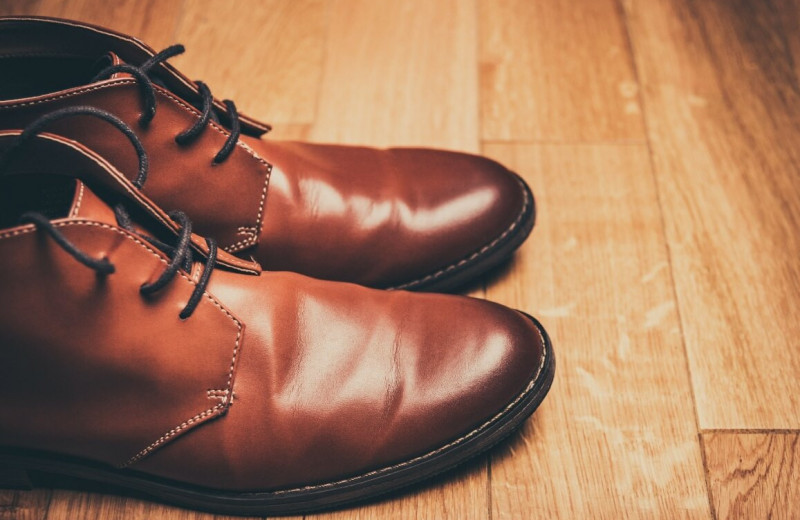 Как ухаживать за кожаной обувью: следуйте этим правилам, и ботинки прослужат вам дольше