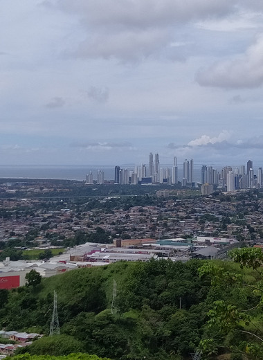 Одна вокруг света: Панамский канал и путь в неизвестность