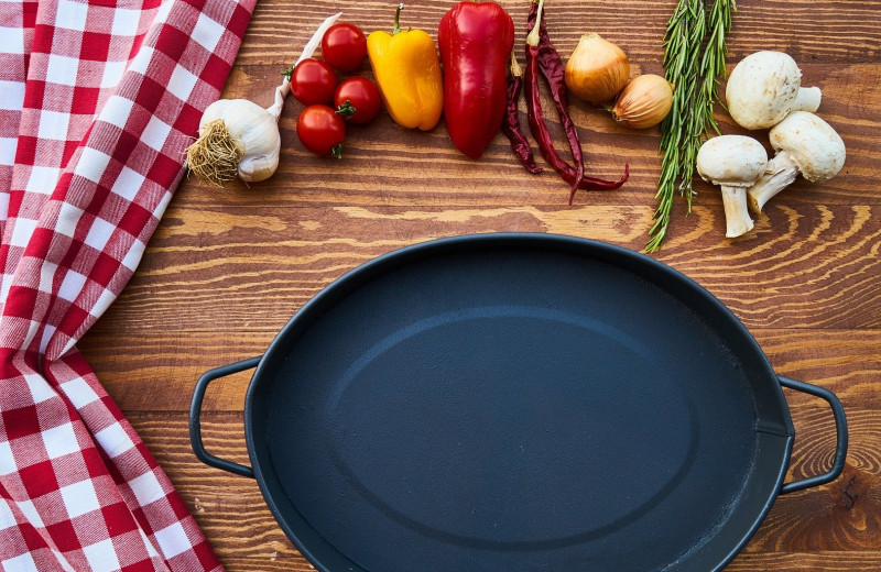 Как спасти сгоревшую кастрюлю и сохранить овощи свежими? 15 полезных лайфхаков для кухни: экономим время и деньги